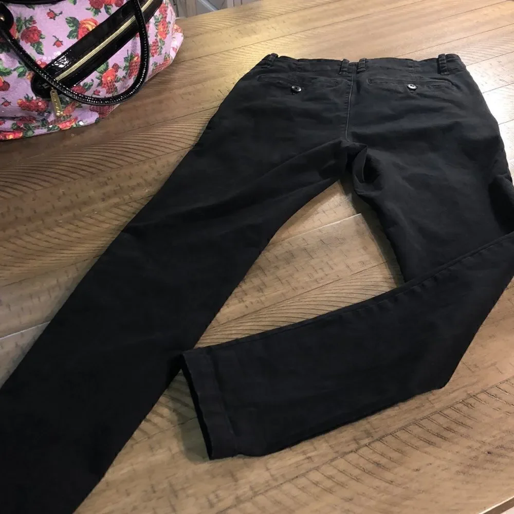 Urban Outfitters’ Cotton Straight Leg Flat Front Khakis 30” Waist 29 1/2” inseam
